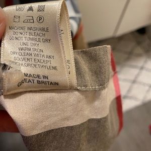 Women’s Burberry shirt